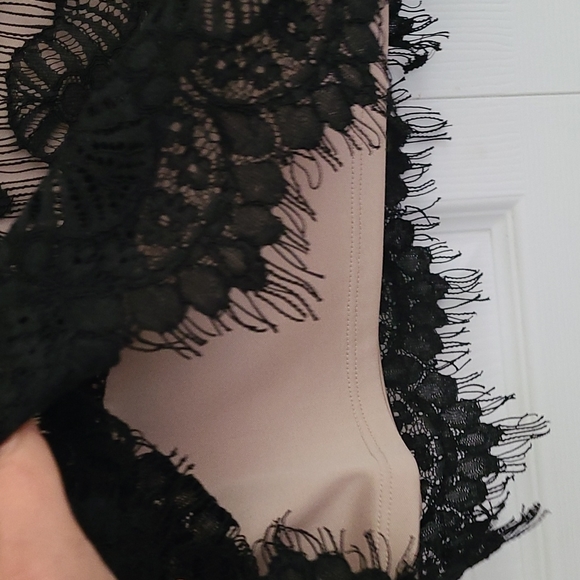 Black Lace Evening Cocktail Dress - Picture 5 of 7
